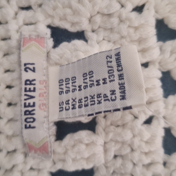 Girls Knit Vest - Picture 2 of 4